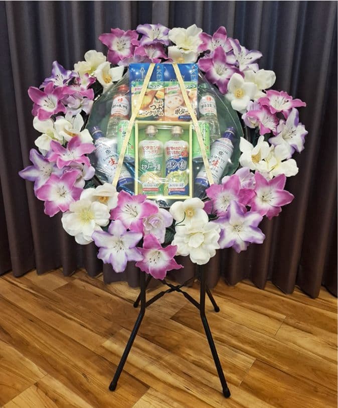 霊前灯・1対14,300円(税込)